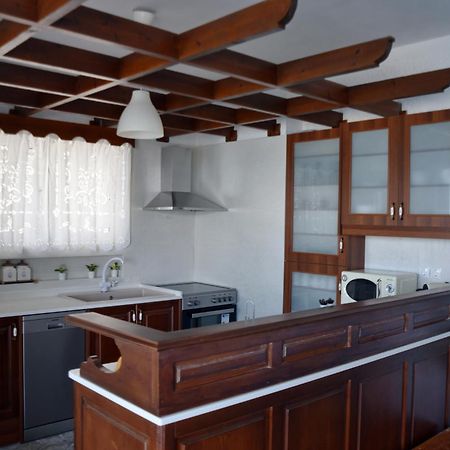 Antorina Beachfront Villas With Private Pools Kamari  Εξωτερικό φωτογραφία