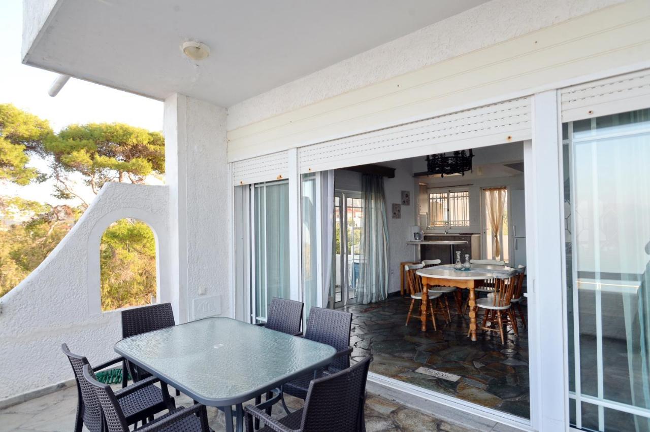 Antorina Beachfront Villas With Private Pools Kamari  Εξωτερικό φωτογραφία