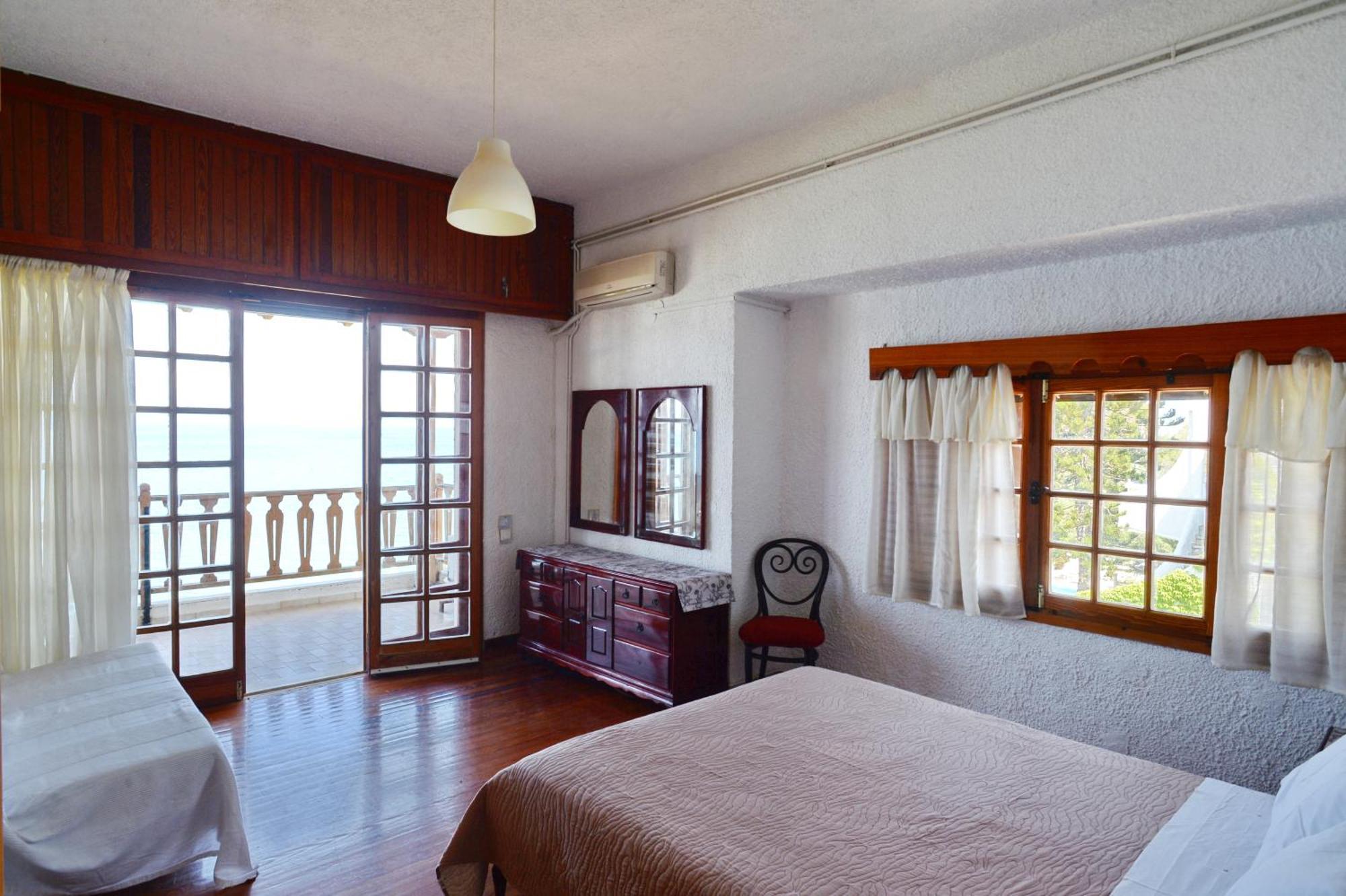 Antorina Beachfront Villas With Private Pools Kamari  Εξωτερικό φωτογραφία