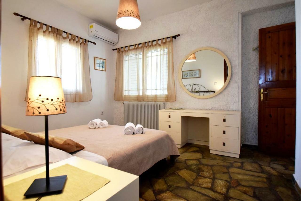 Antorina Beachfront Villas With Private Pools Kamari  Εξωτερικό φωτογραφία